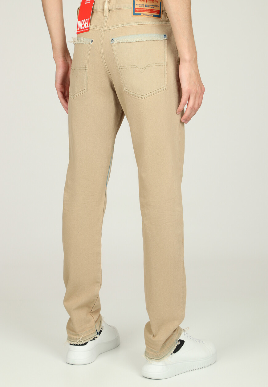 джинсы  A03568 09F24 купить с доставкой