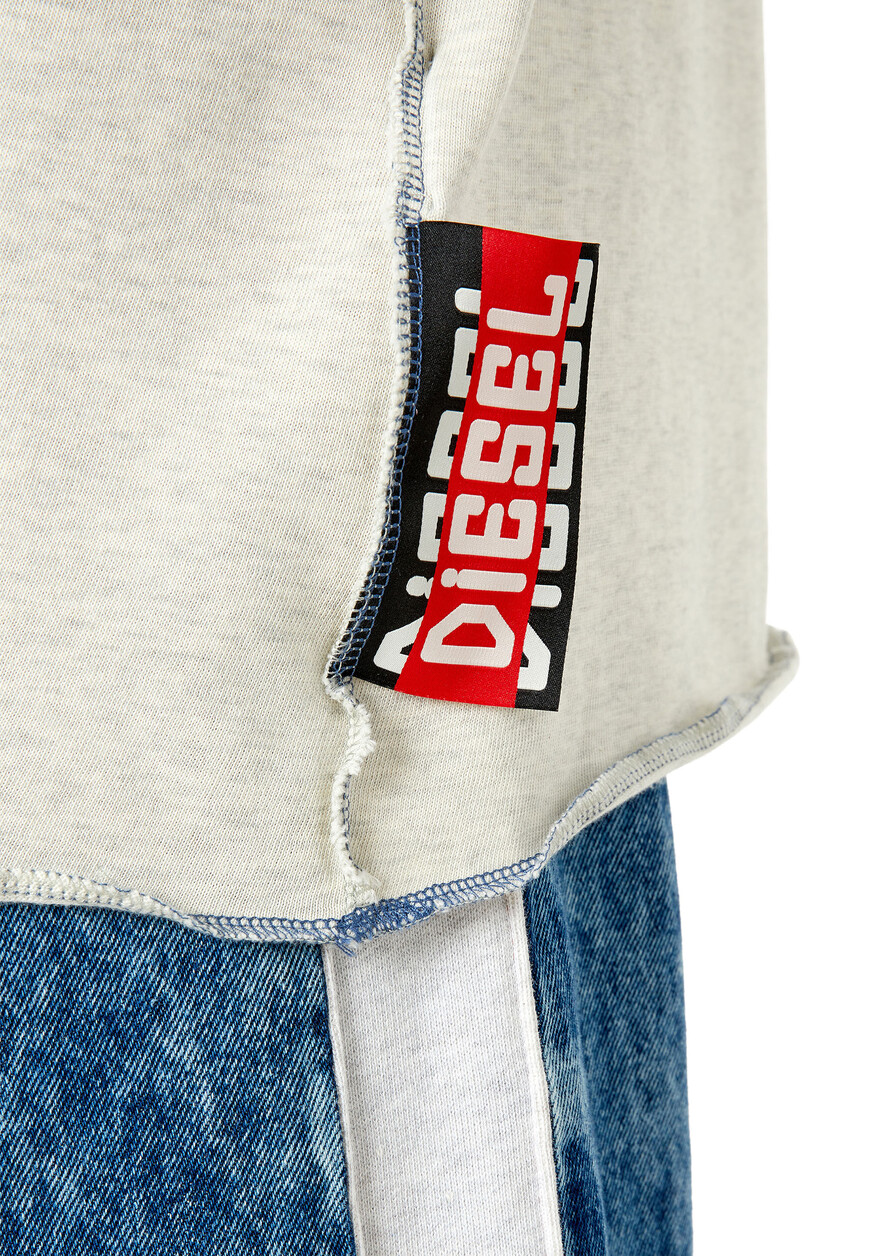 футболка  A086500GYCF со скидкой