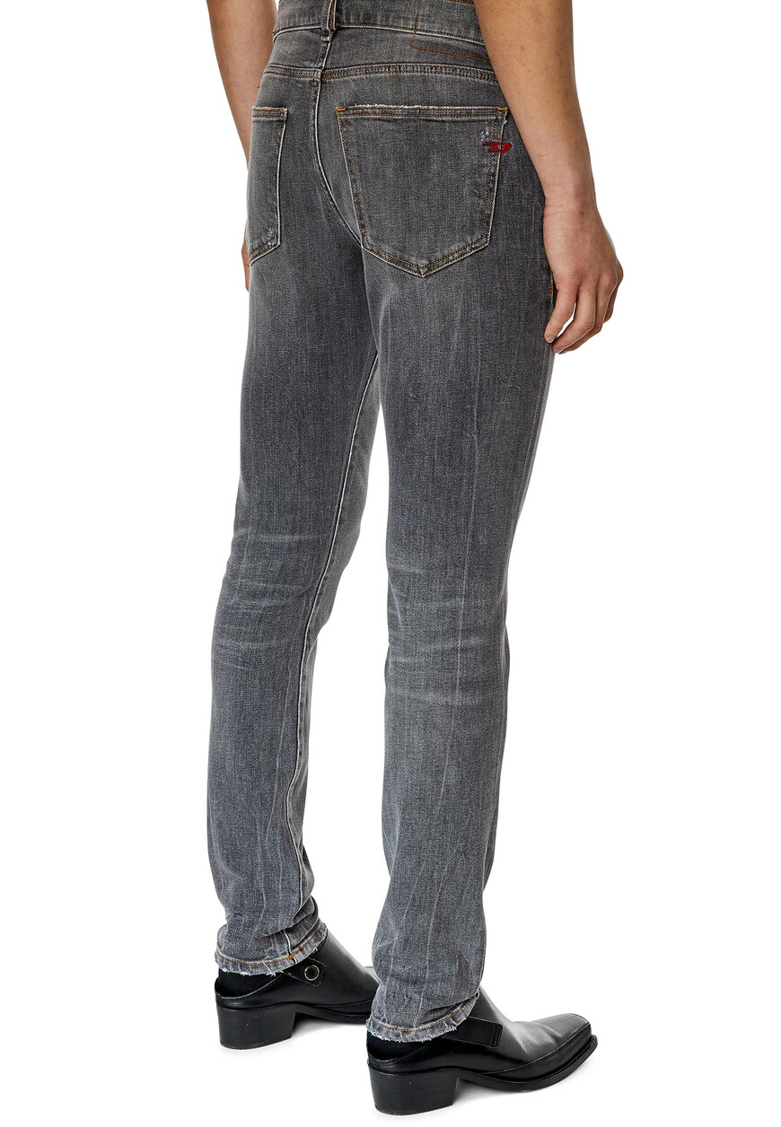 джинсы  A0355809E80 по низкой цене