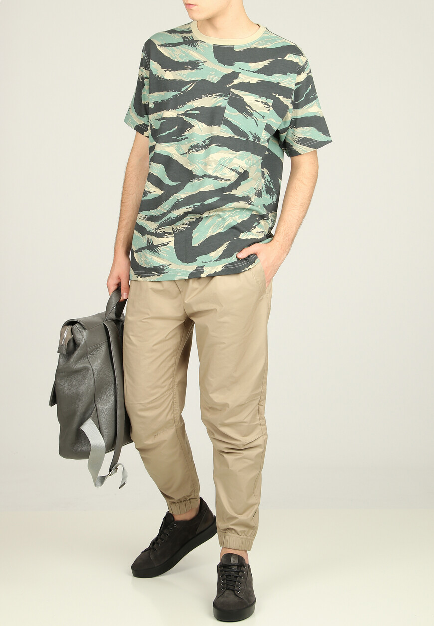 спортивные брюки  от бренда maharishi по акции