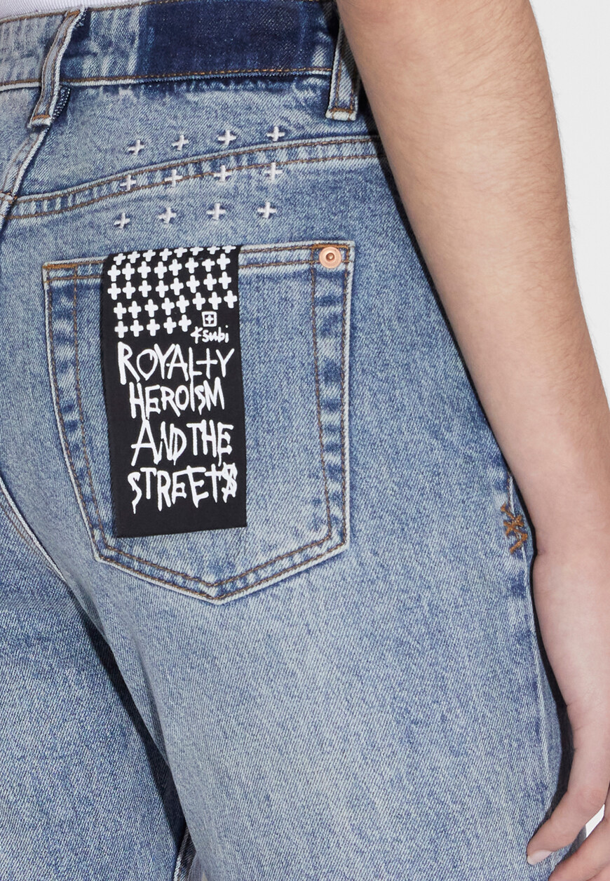 джинсы  WFA22DJ024 со скидкой