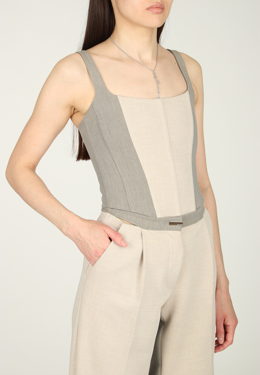 костюм  8C0589A215 8P0485A215 по распродаже