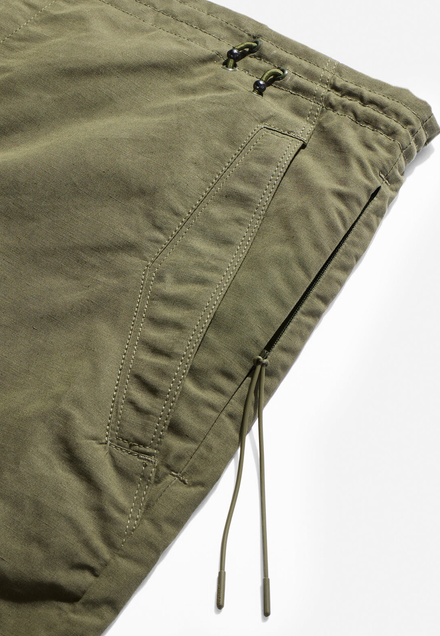 брюки  4229 Loose Snopants на официальном сайте