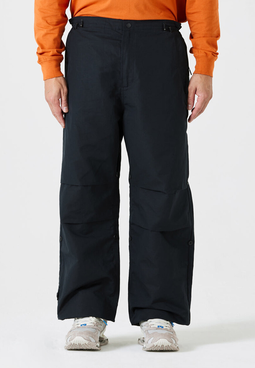 брюки  4229 Loose Snopants по акции