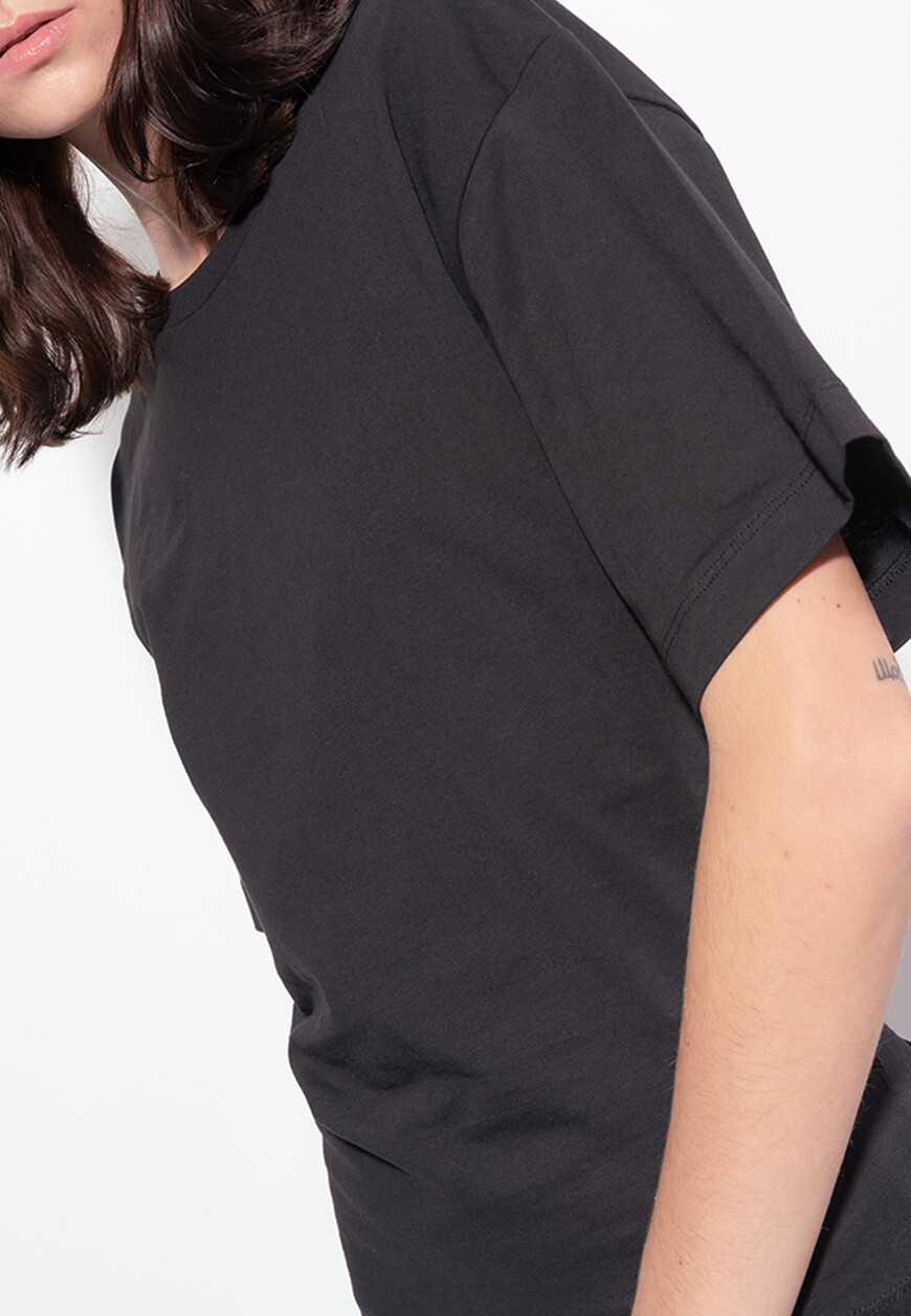 футболка  100638-AOMZ со скидкой