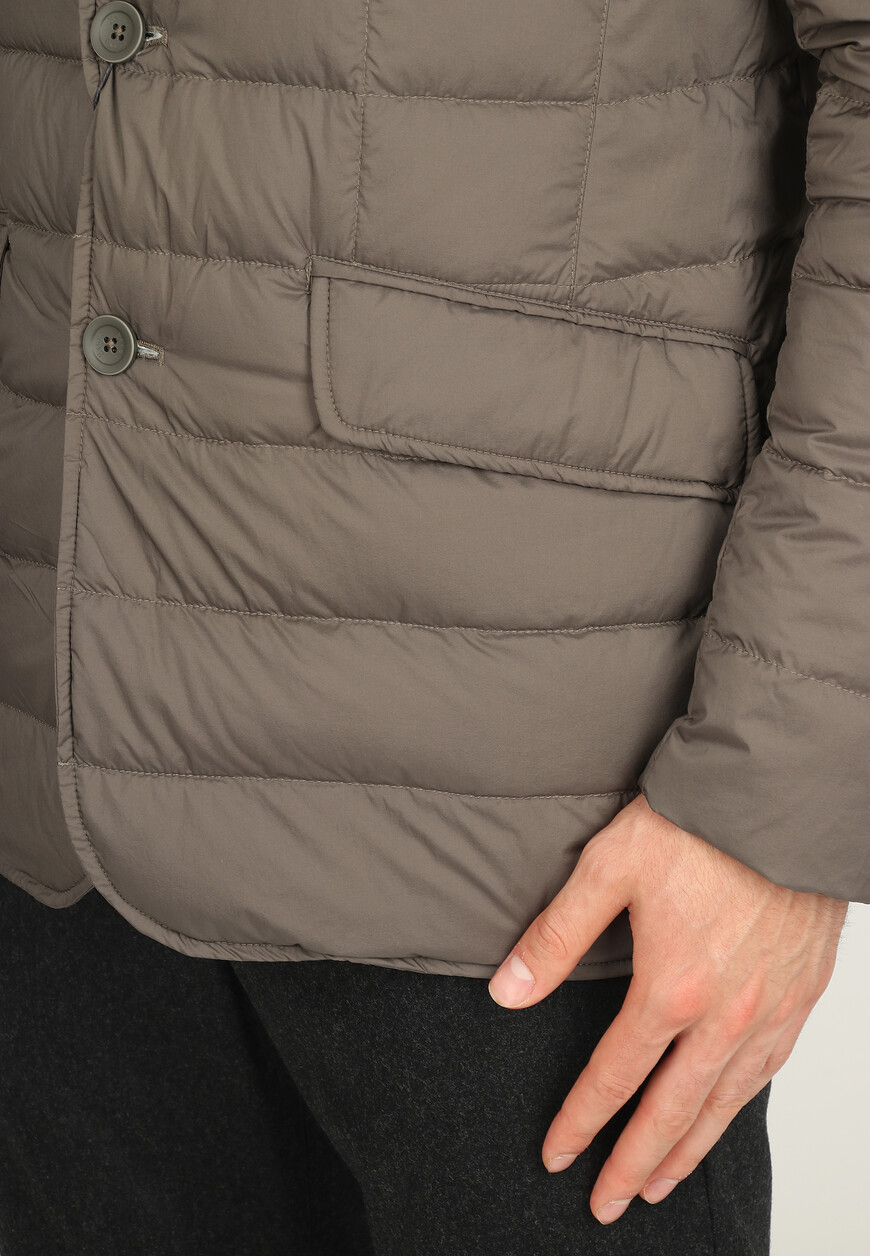 пуховик  из проверенных материалов спереди