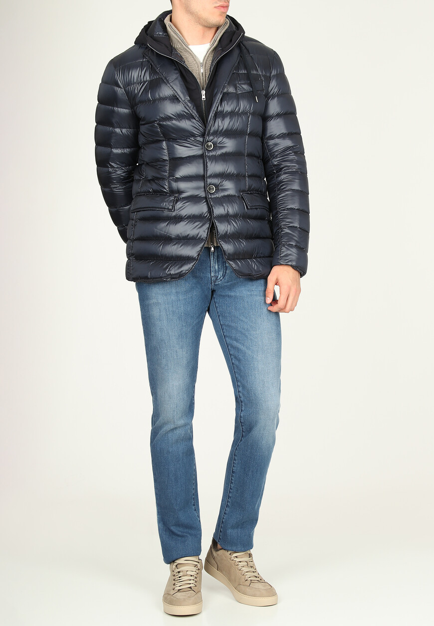 пуховик  от бренда herno вид слева