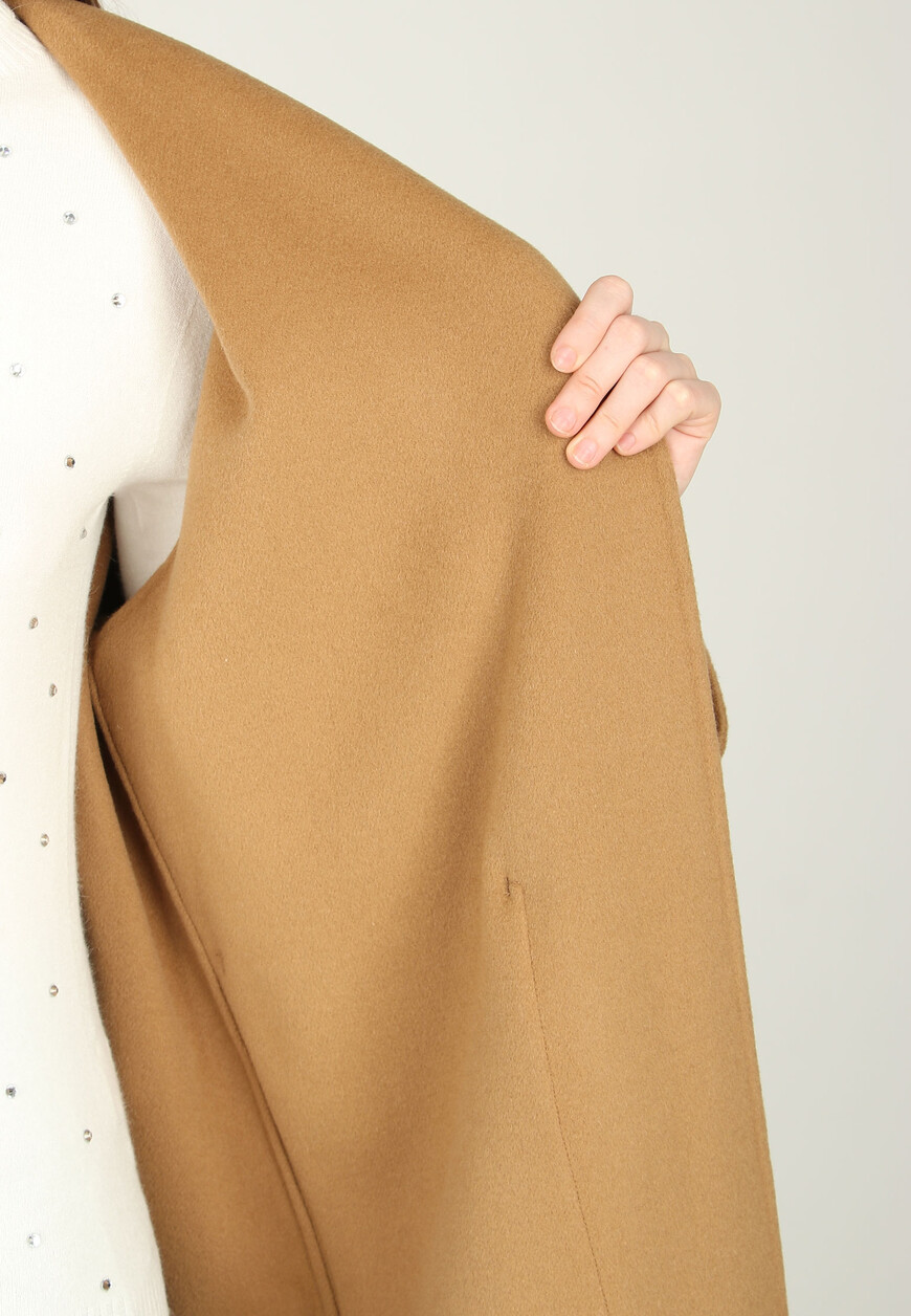 

Пальто Pinko, Бежевый