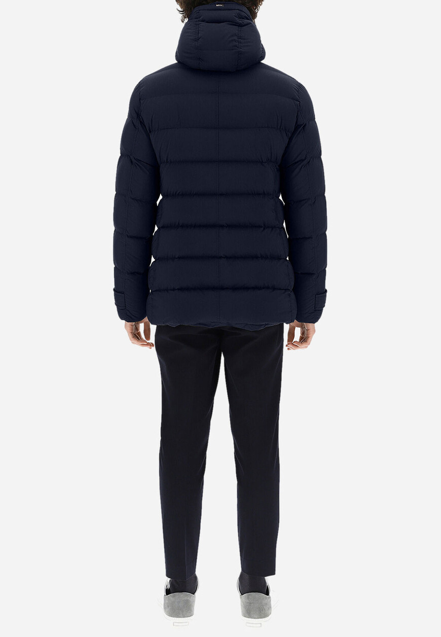 пуховик  от бренда herno вид слева