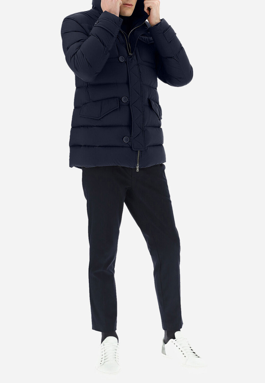 пуховик  из франции вид сбоку