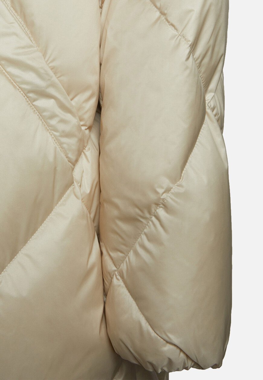 пуховик  W3626JT2562 со скидкой