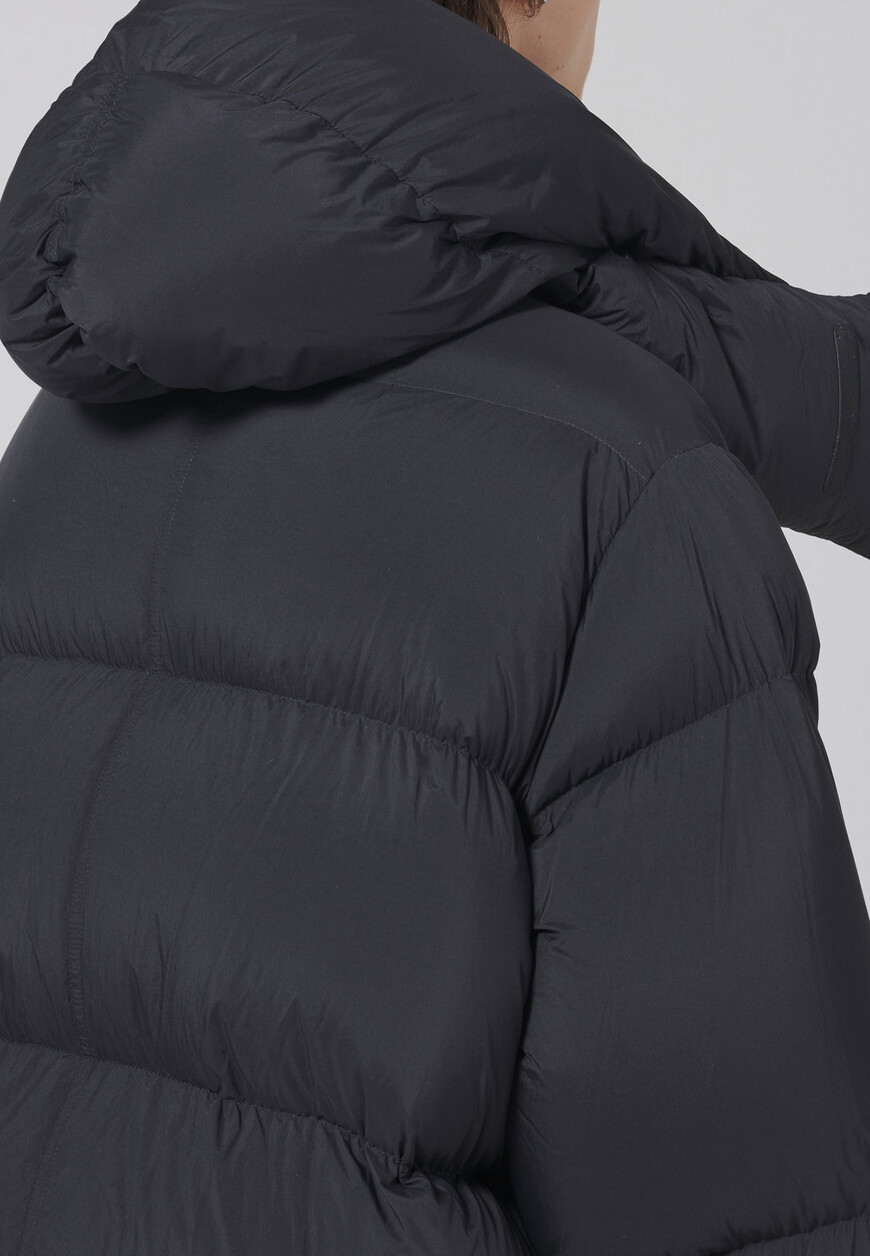 пуховик  из проверенных материалов спереди