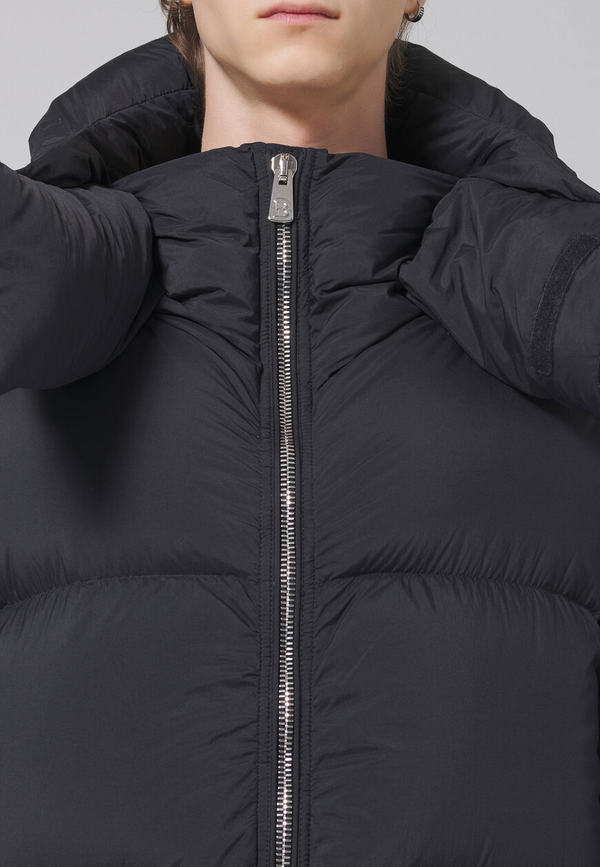 пуховик  универсального стиля с лицевой стороны