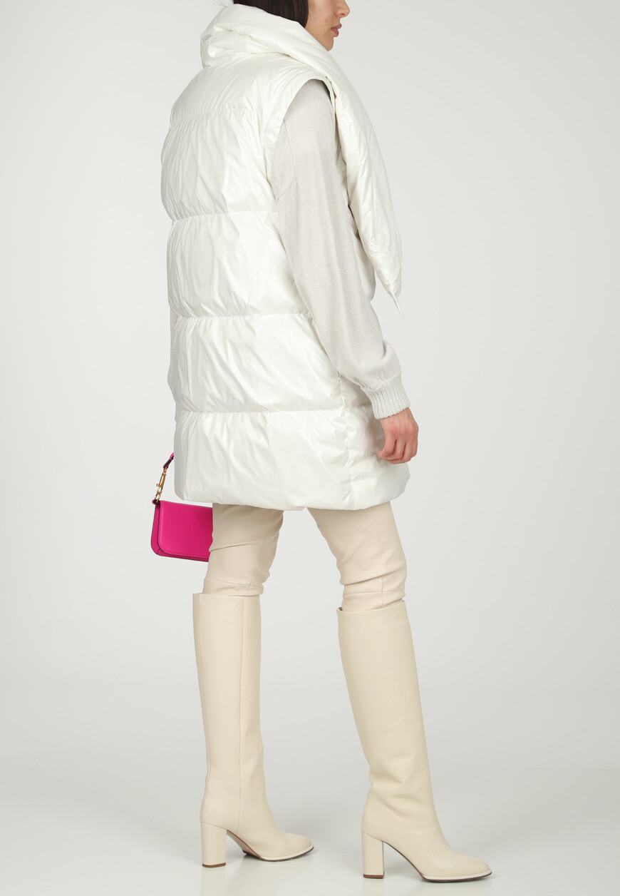 пуховик  RHEA со скидкой