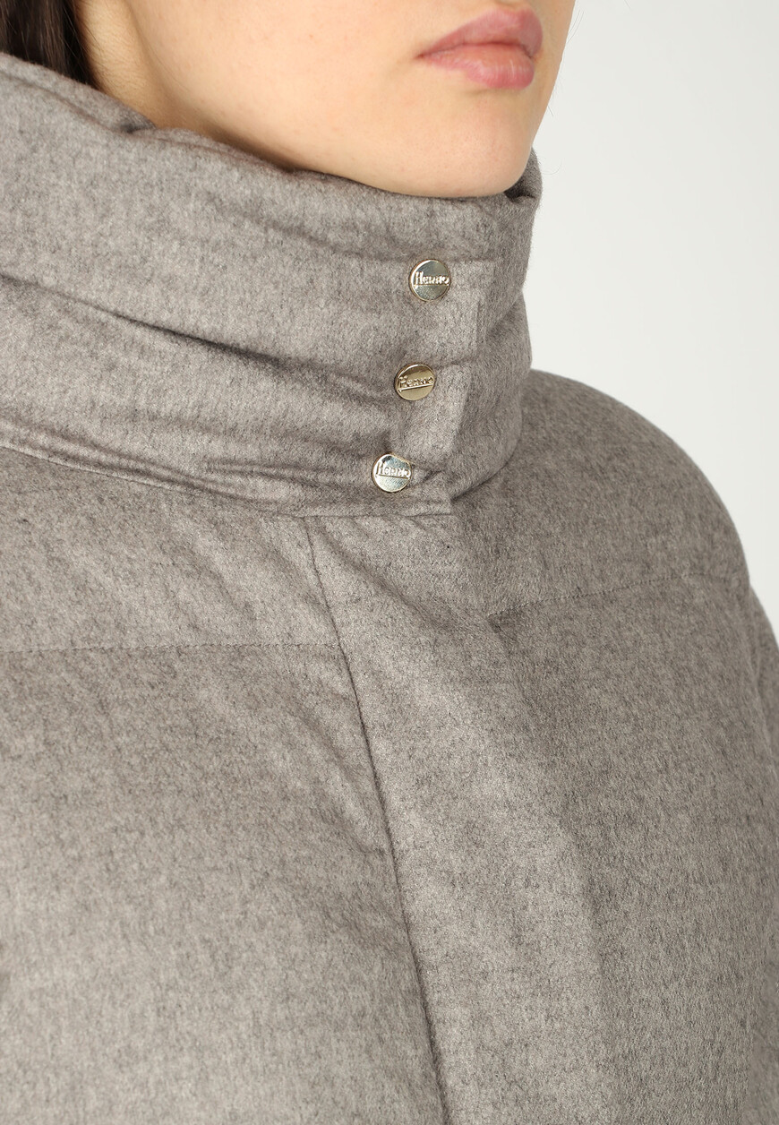 пуховик  PI001783D на официальном сайте