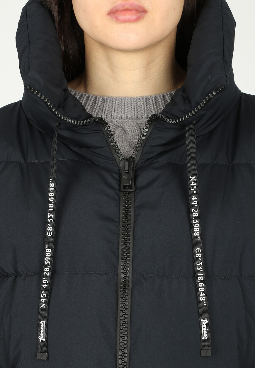 пуховик  PI00287DL на официальном сайте