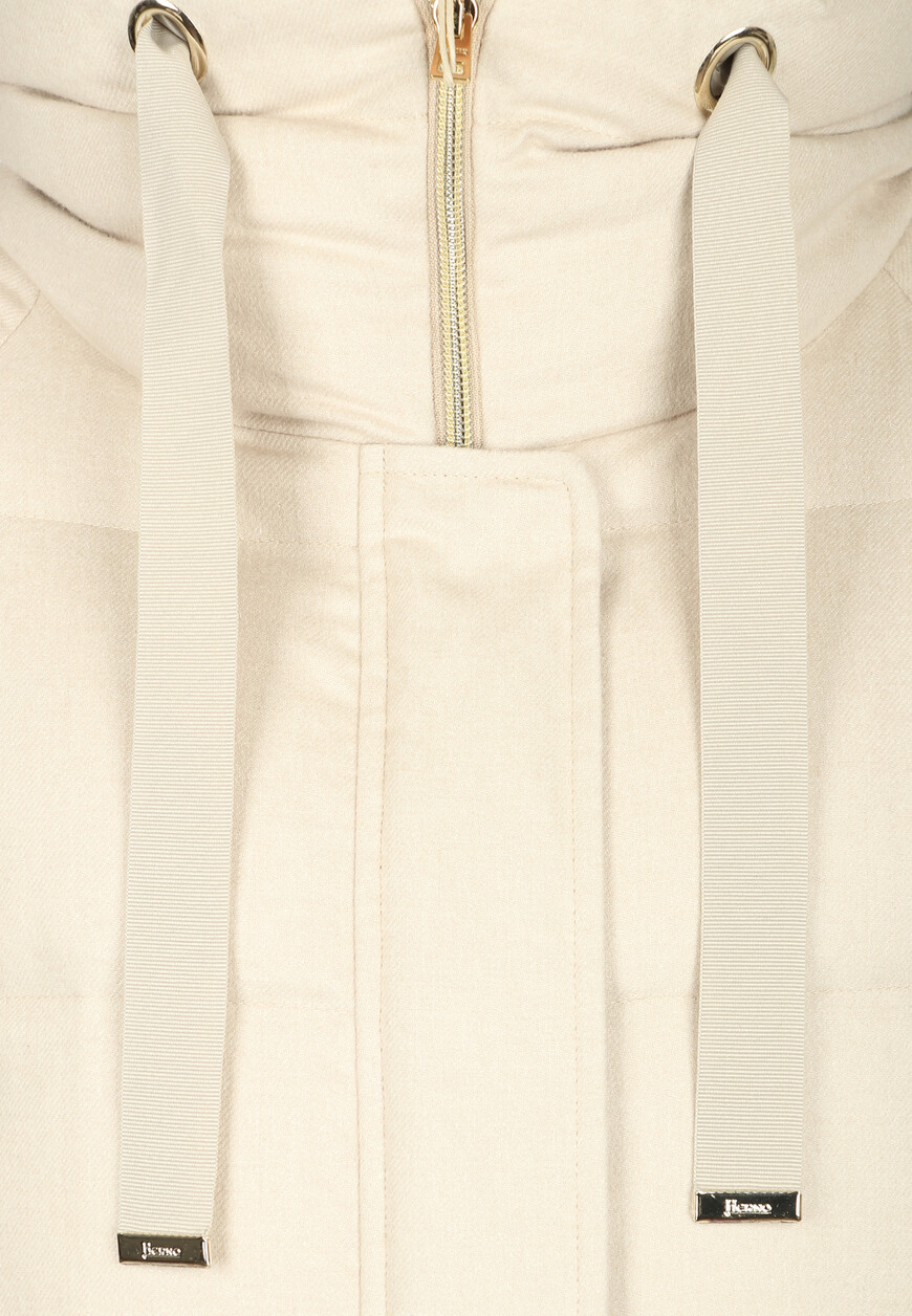 пуховик  PI001735D по распродаже