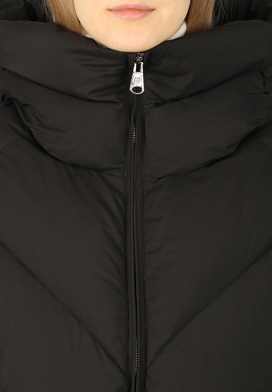 пуховик  8K693 со скидкой