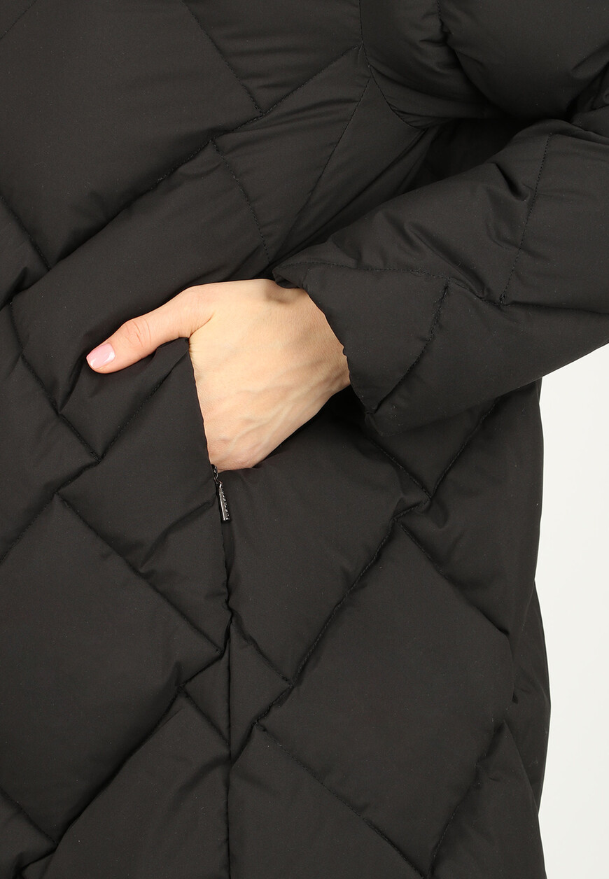 пуховик  8K696F со скидкой