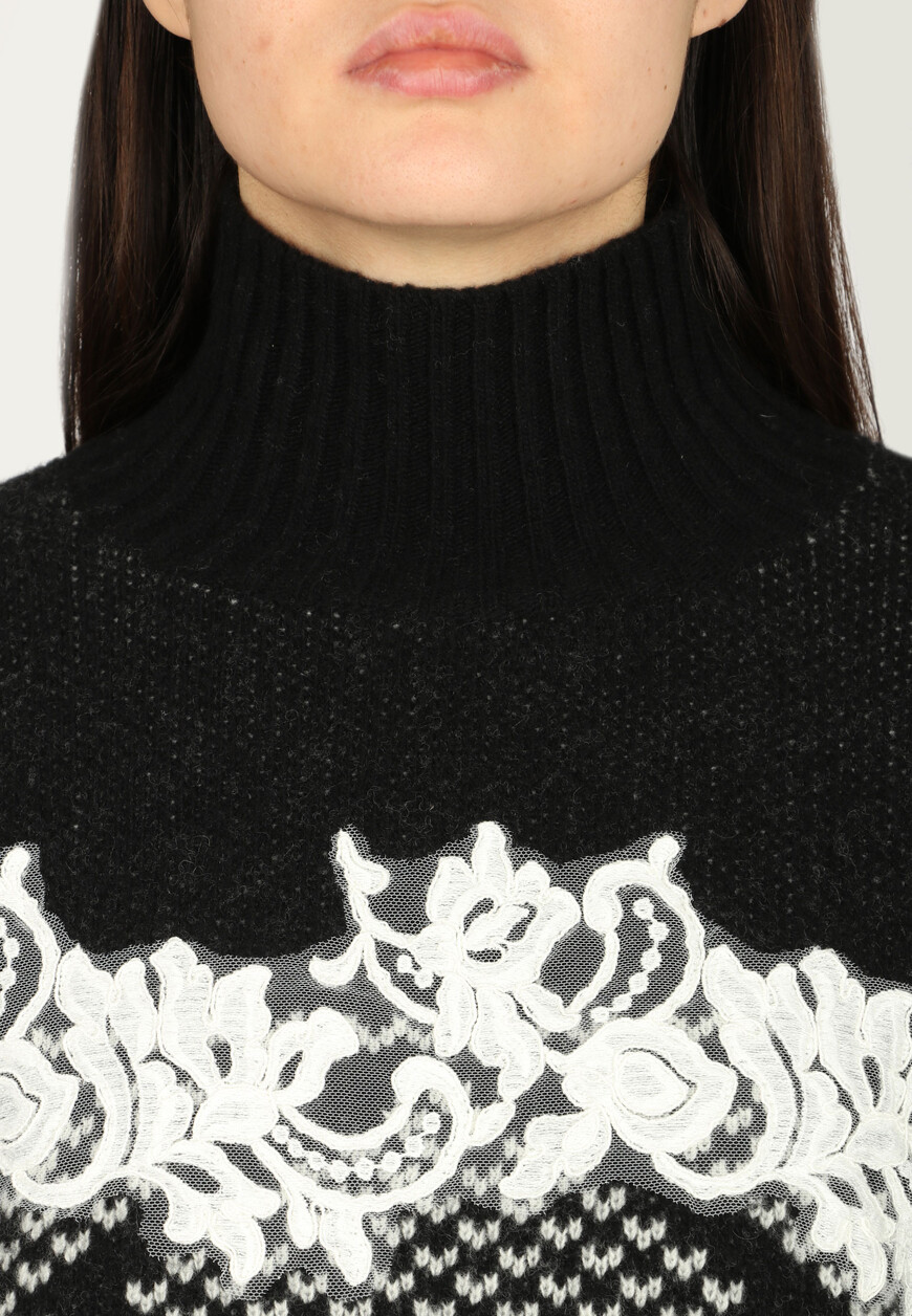 свитер  D43EM031E80 на официальном сайте