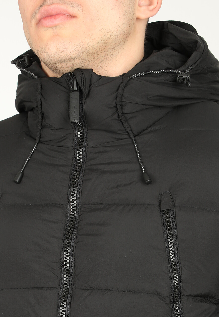 

Пуховик Outhere, Черный