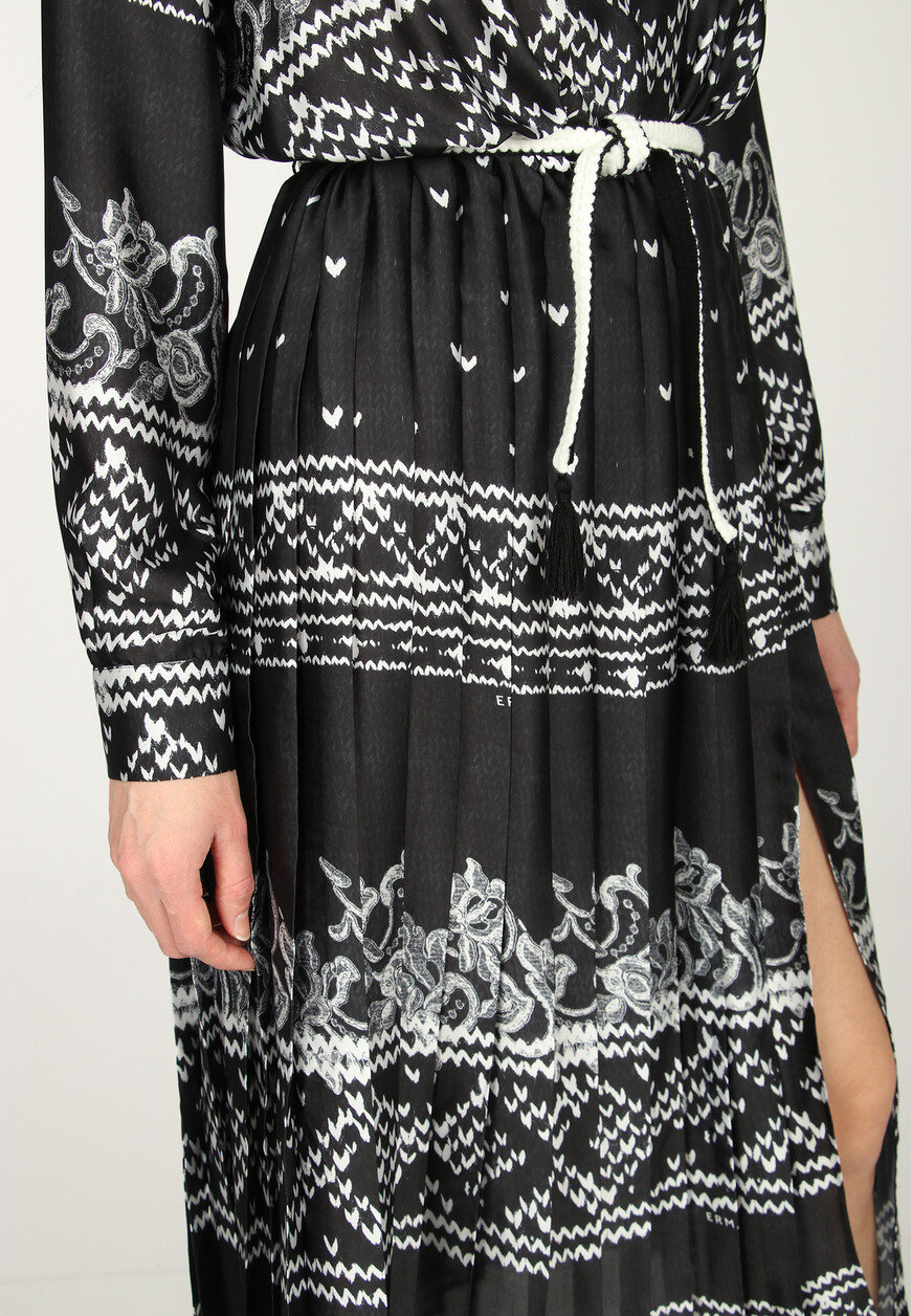 платье  D43EQ017EB0 со скидкой