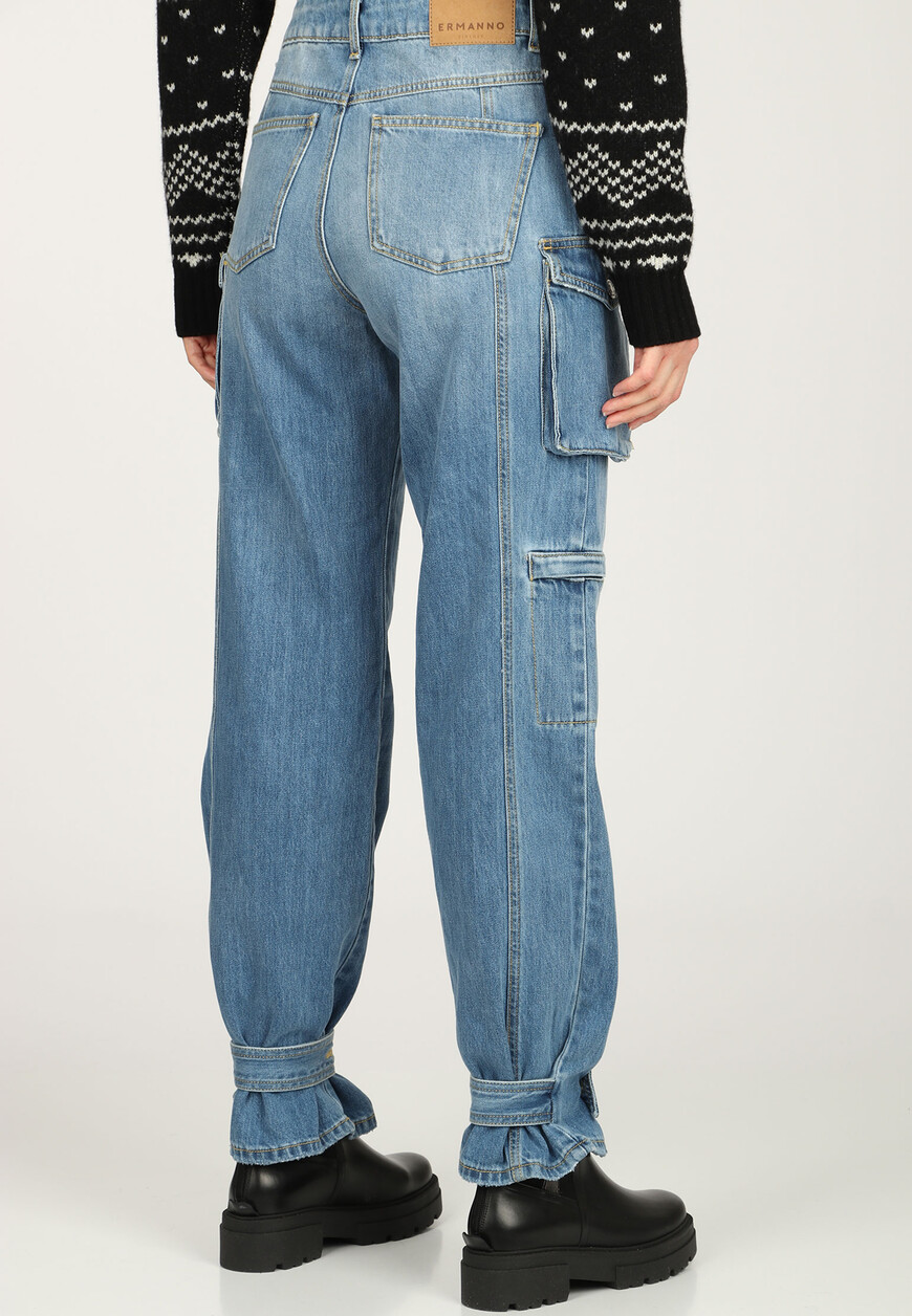 джинсы  D43EP027EF1 со скидкой