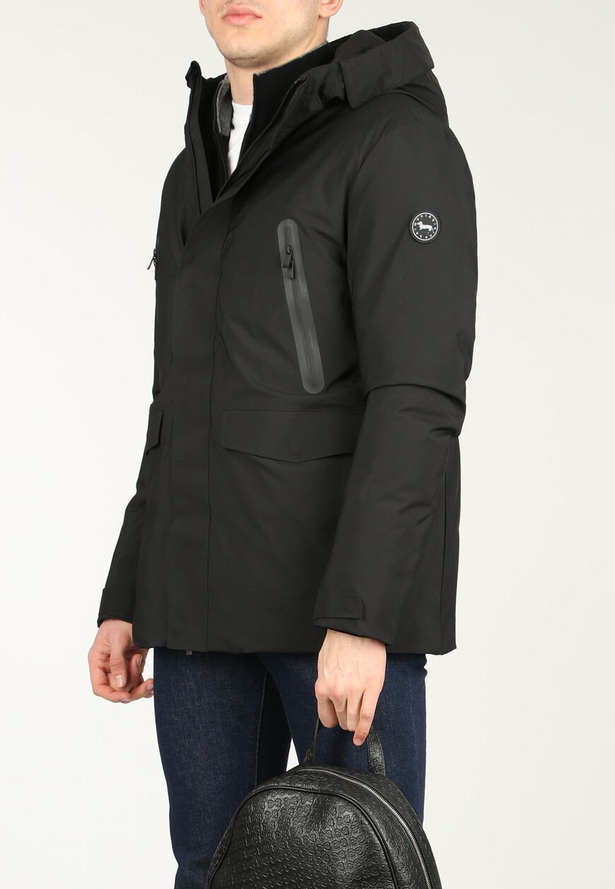 пуховик  из италии вид сбоку