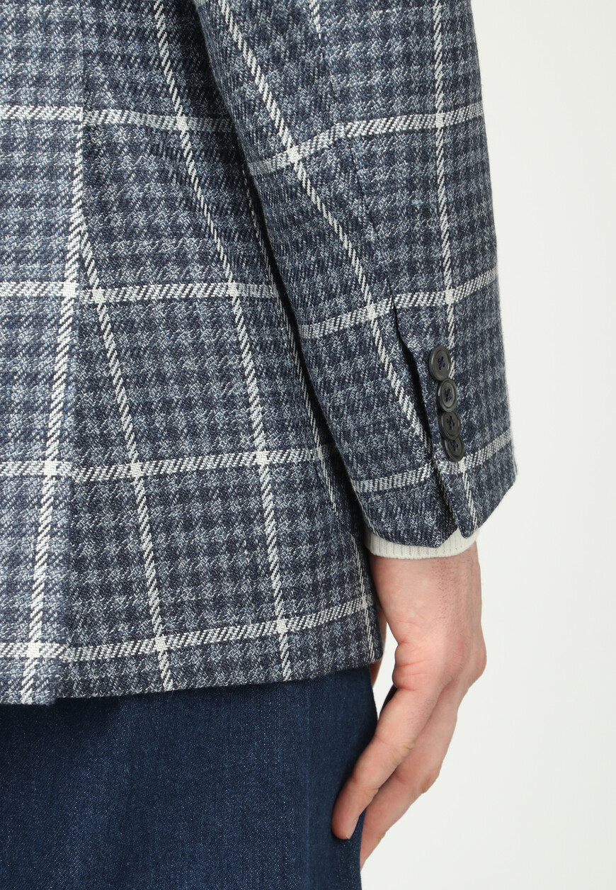 пиджак  из проверенных материалов спереди