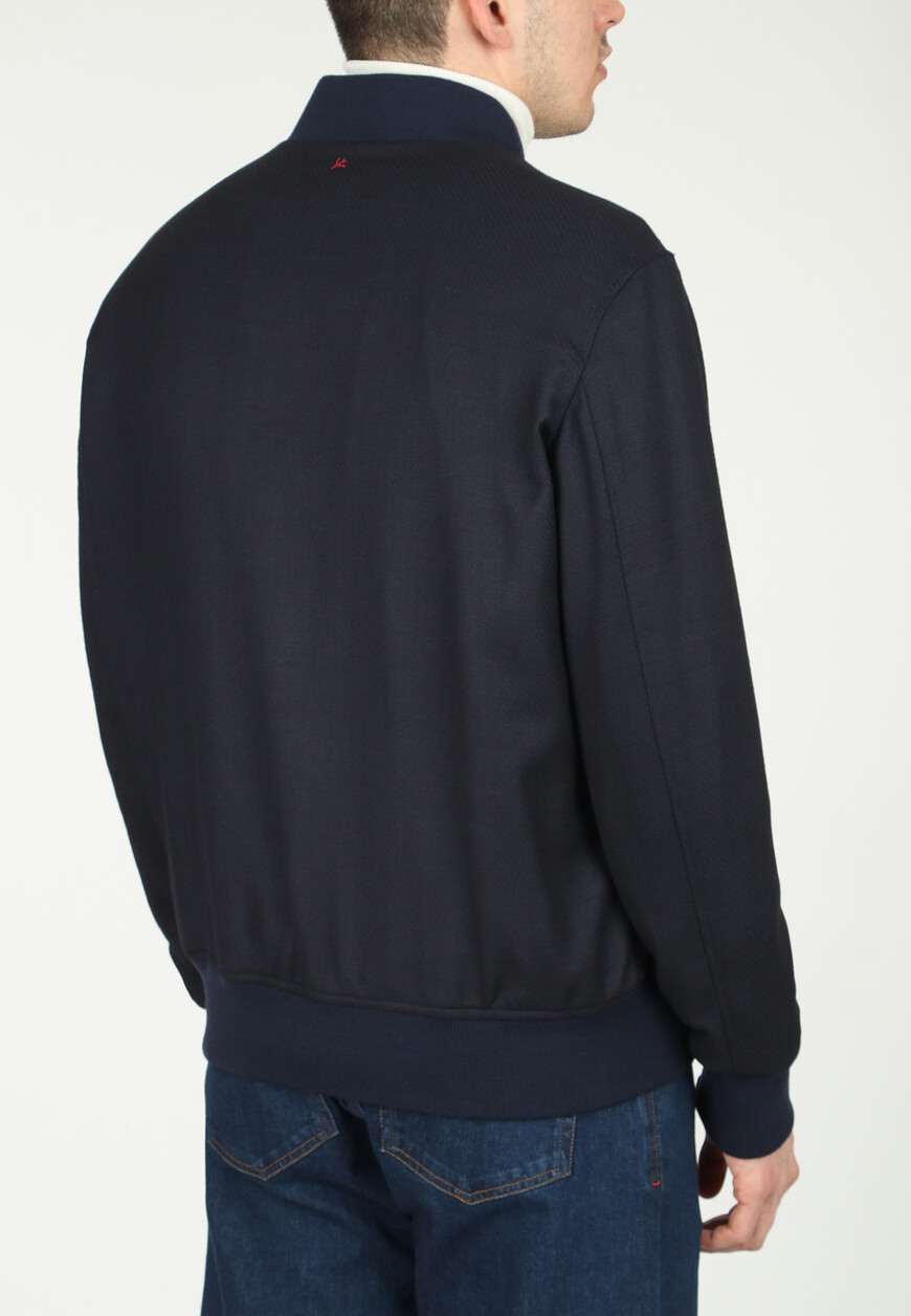 бомбер  из италии вид сбоку