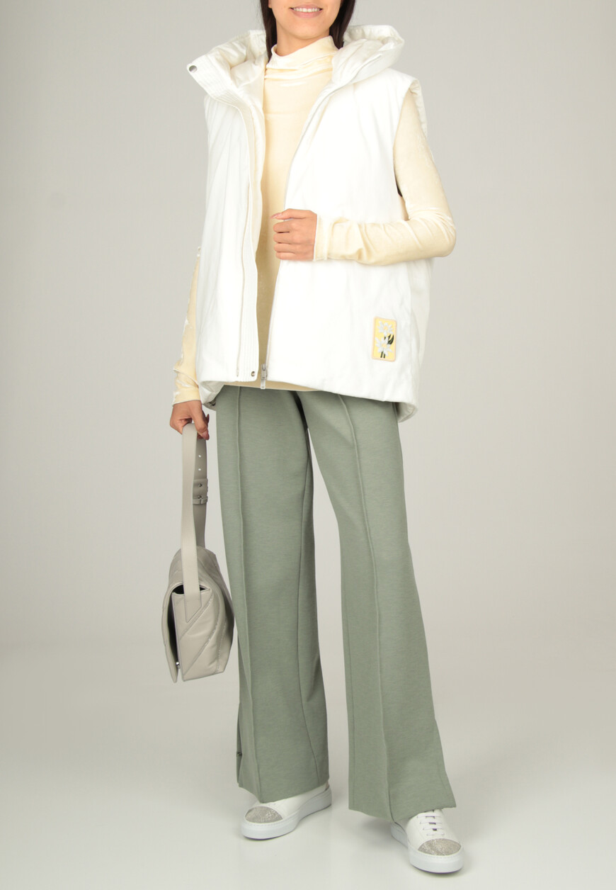 жилет  J40AF0118J45125 по акции