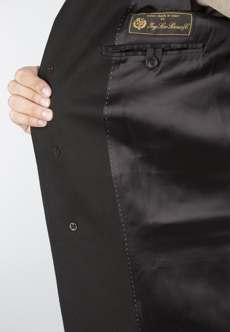 пальто  из проверенных материалов спереди