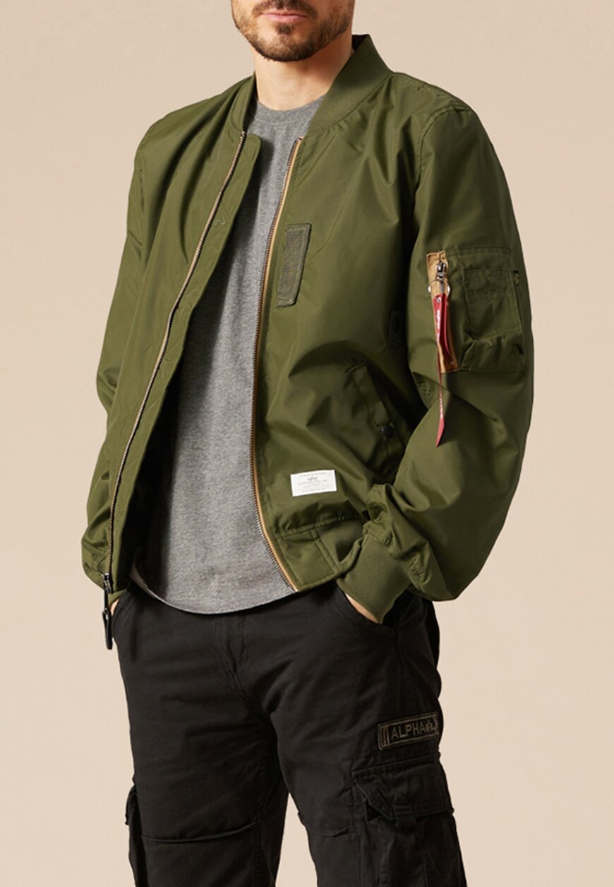 

Ветровка Alpha Industries, Зеленый