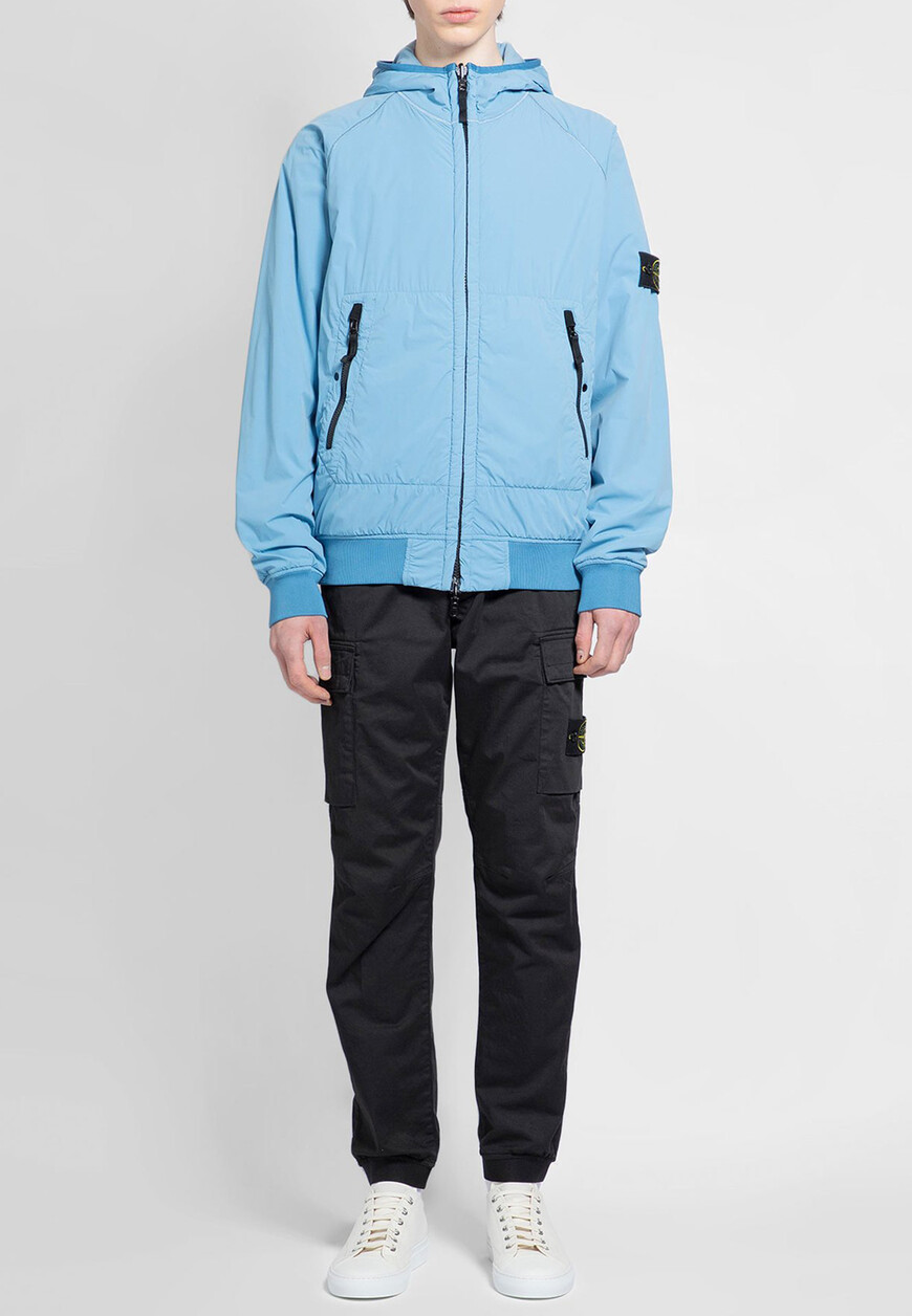 Товар голубого цвета с внутренней стороны