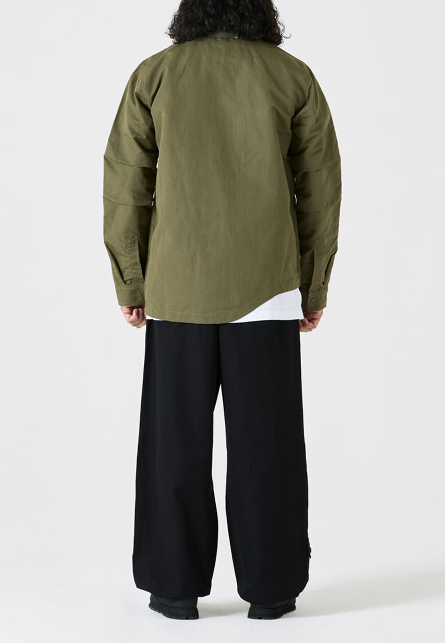 Товар зеленого цвета с внутренней стороны