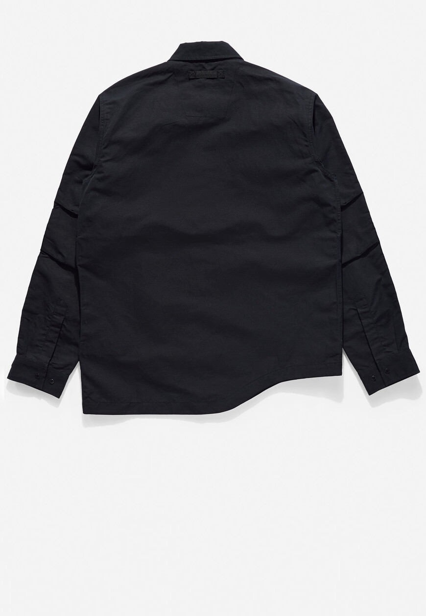 ветровка  от бренда maharishi вид слева