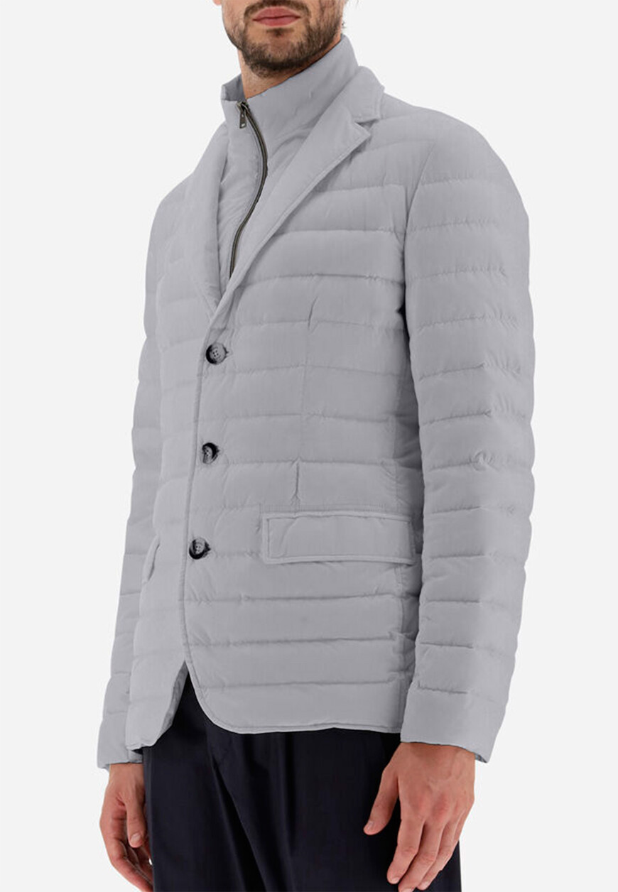 куртка  из проверенных материалов спереди