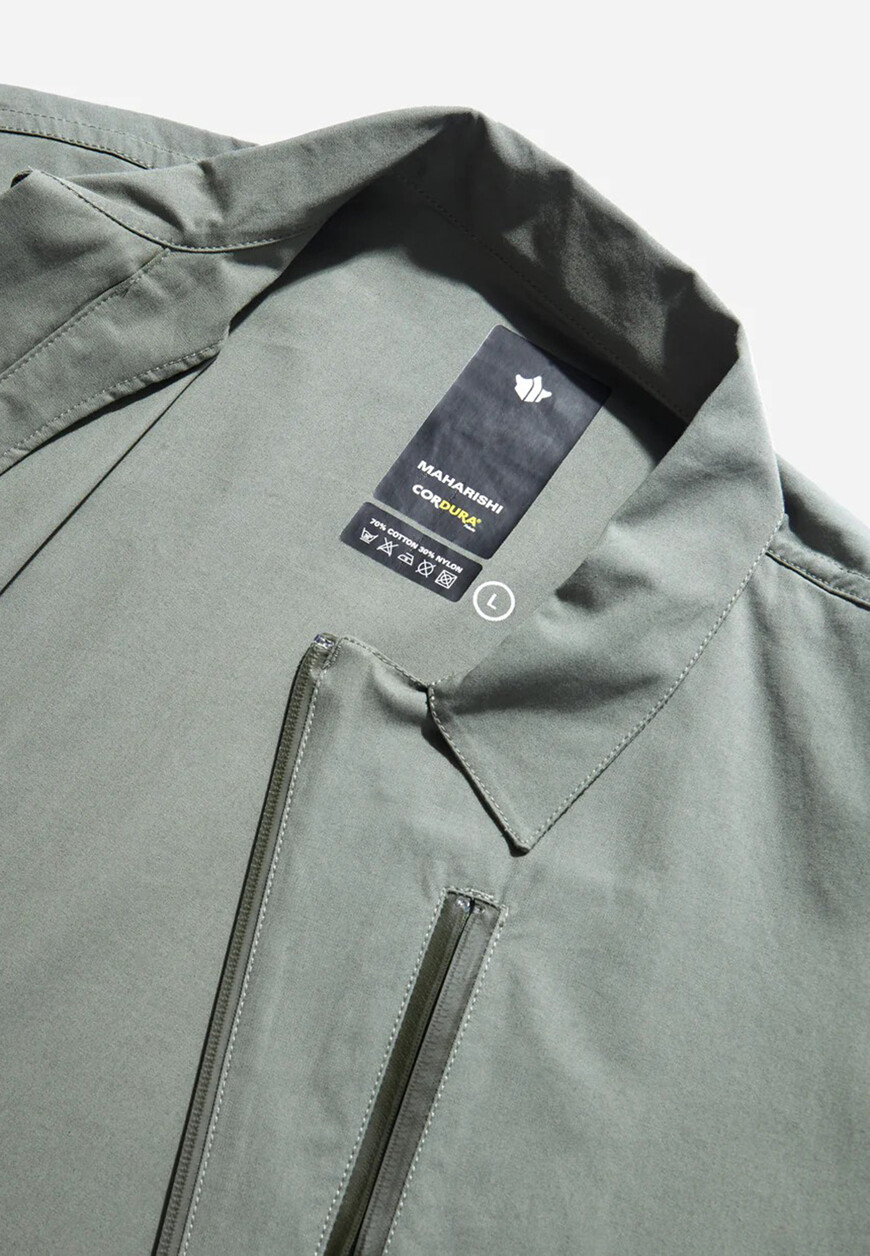 ветровка  универсального стиля с лицевой стороны