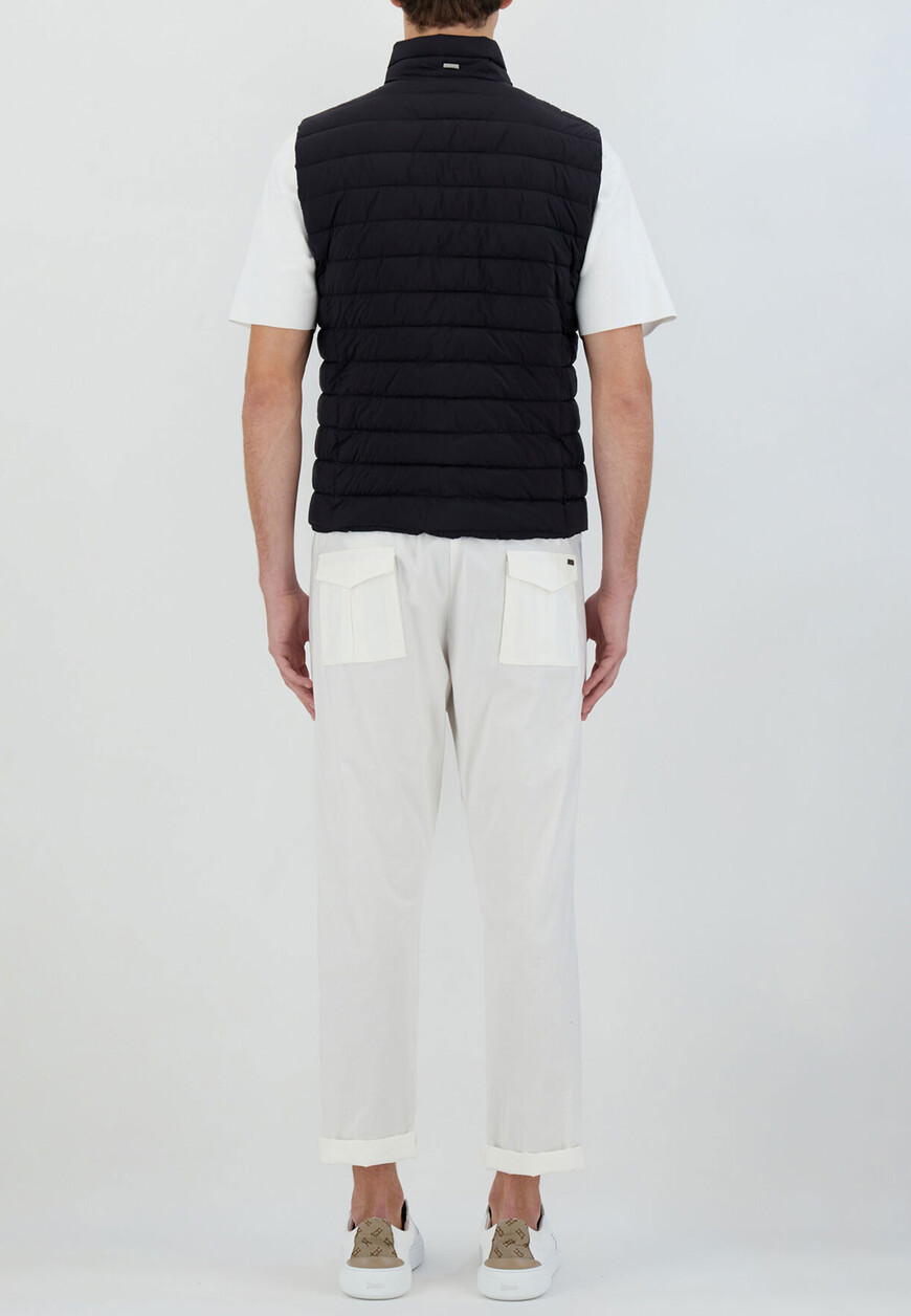 жилет  из проверенных материалов спереди