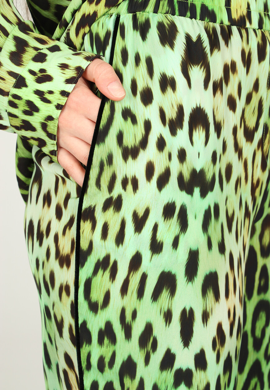 костюм  QKT2107HF53 QKT7047HF53 на официальном сайте