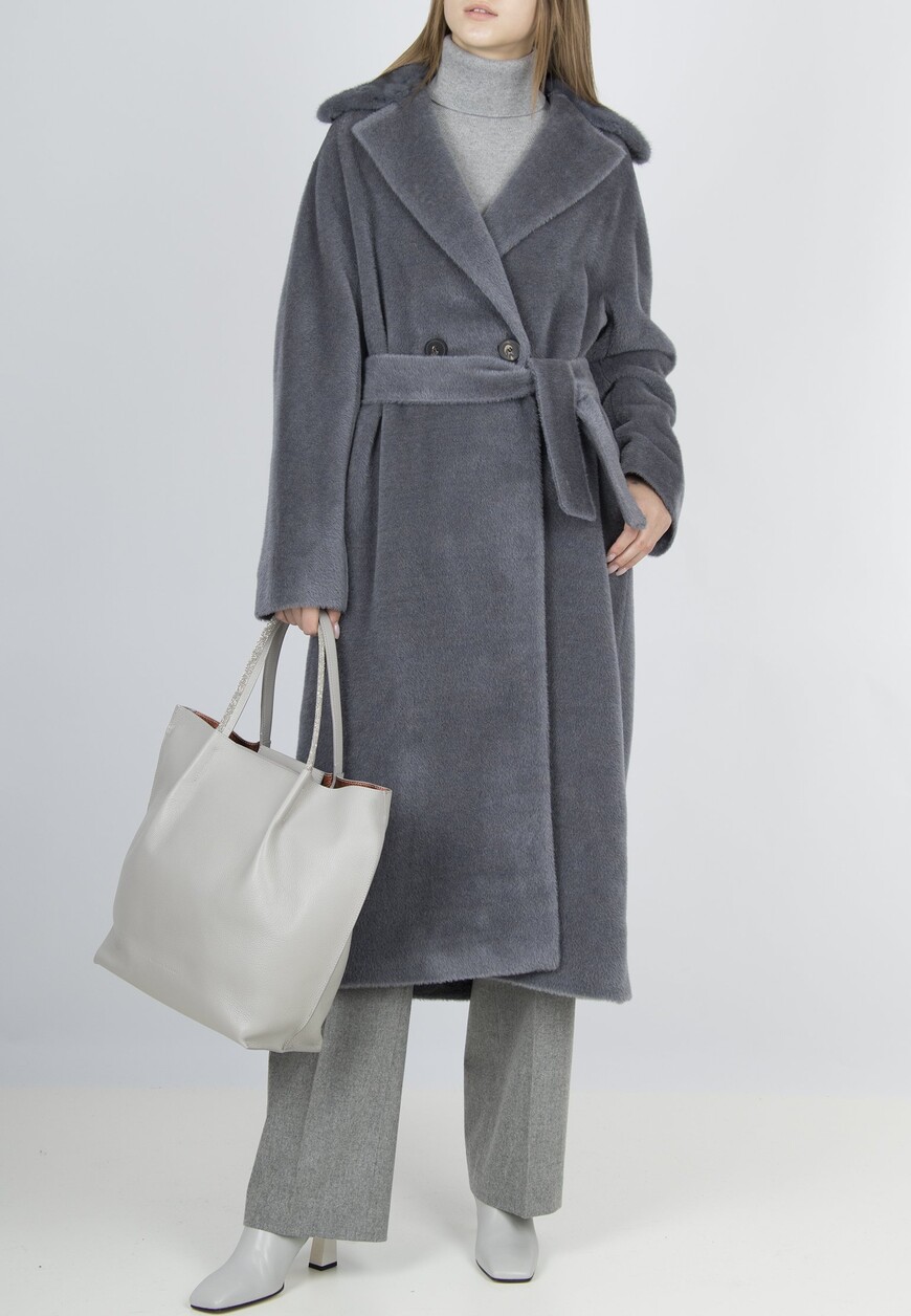 пальто  8000 260316P676 по акции