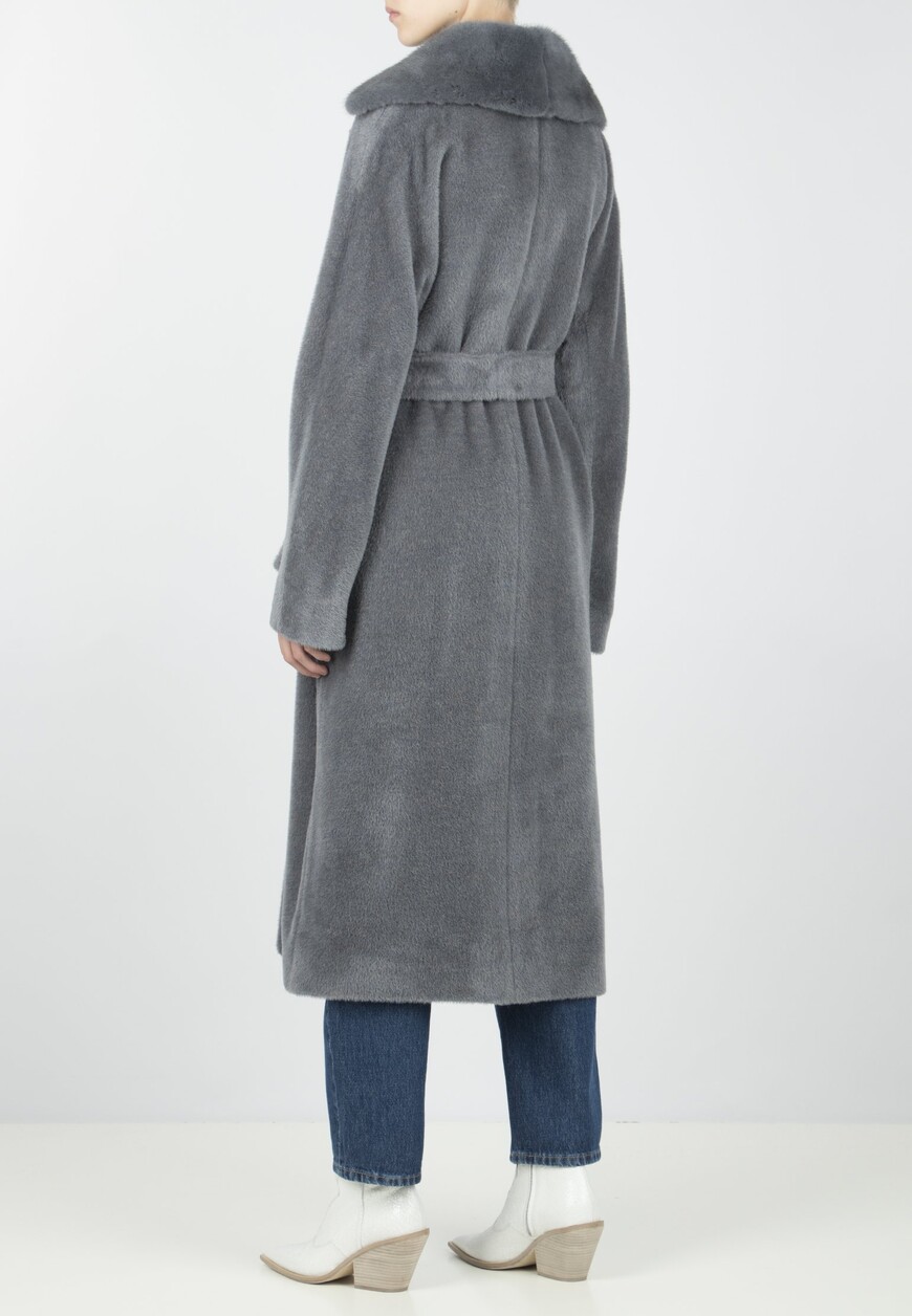 пальто  8000 260316P676 со скидкой