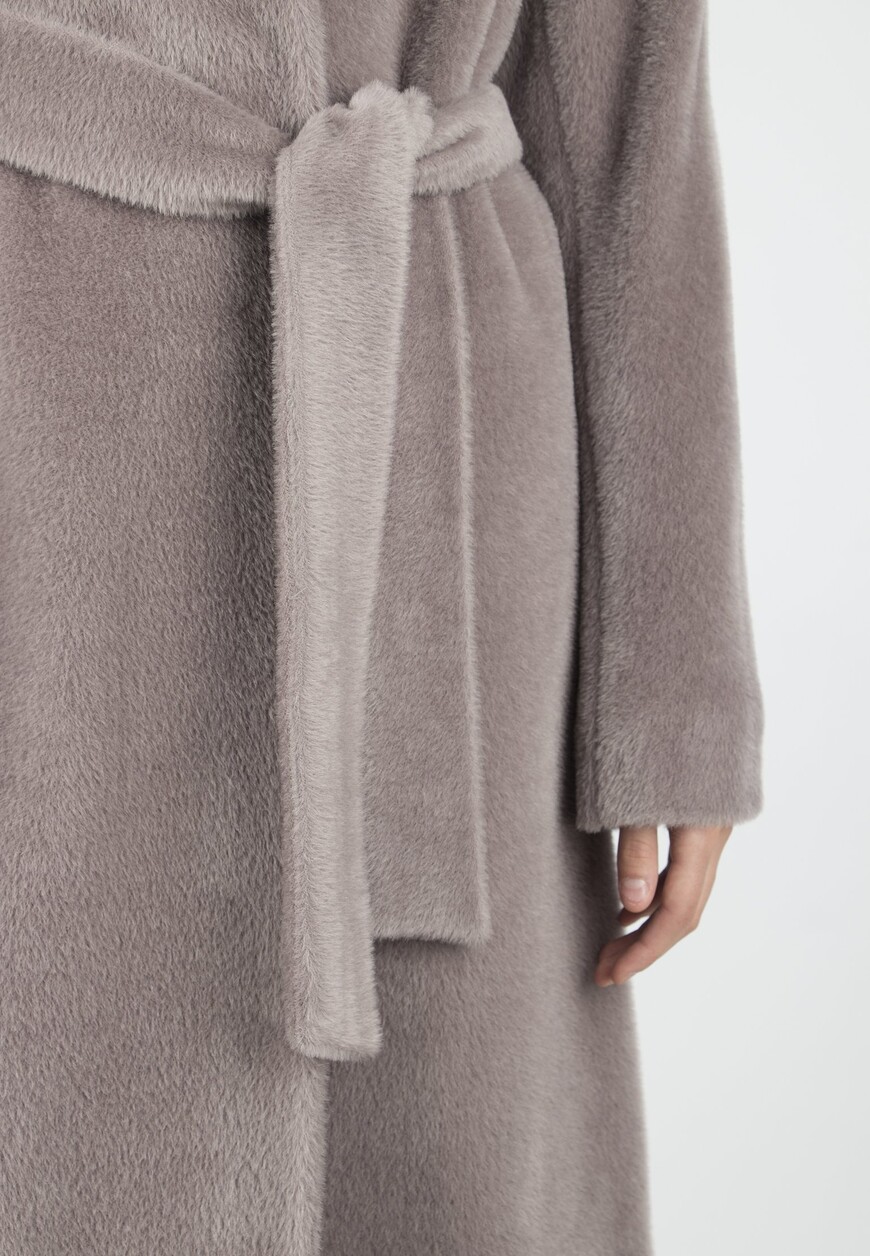 пальто  8000 260315 на официальном сайте