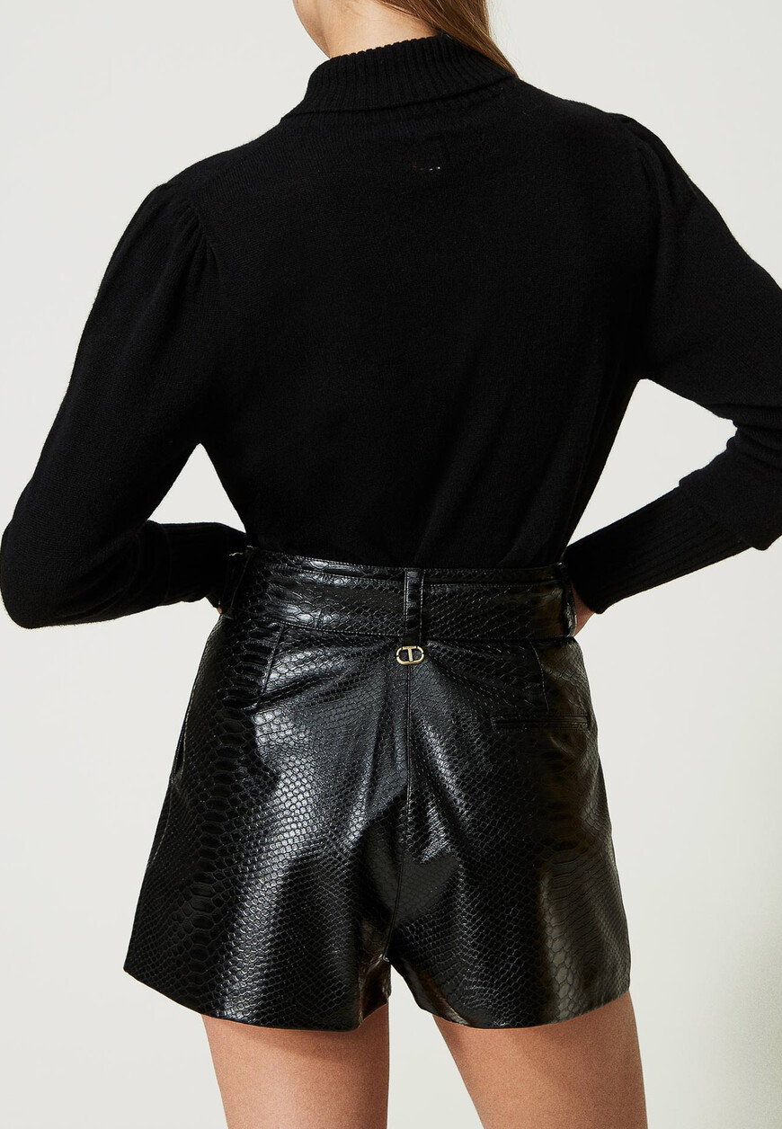 шорты  232TT2233 S18099 по акции