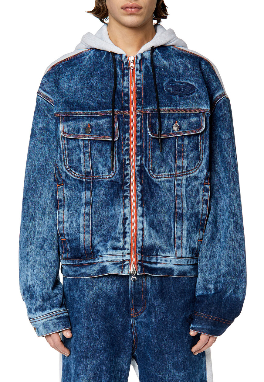 Товар синего цвета с внутренней стороны