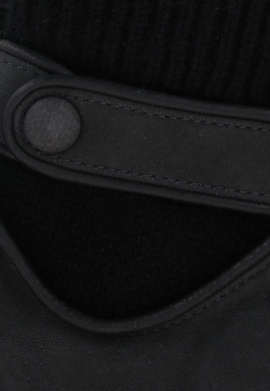 перчатки  744130 0A204 со скидкой