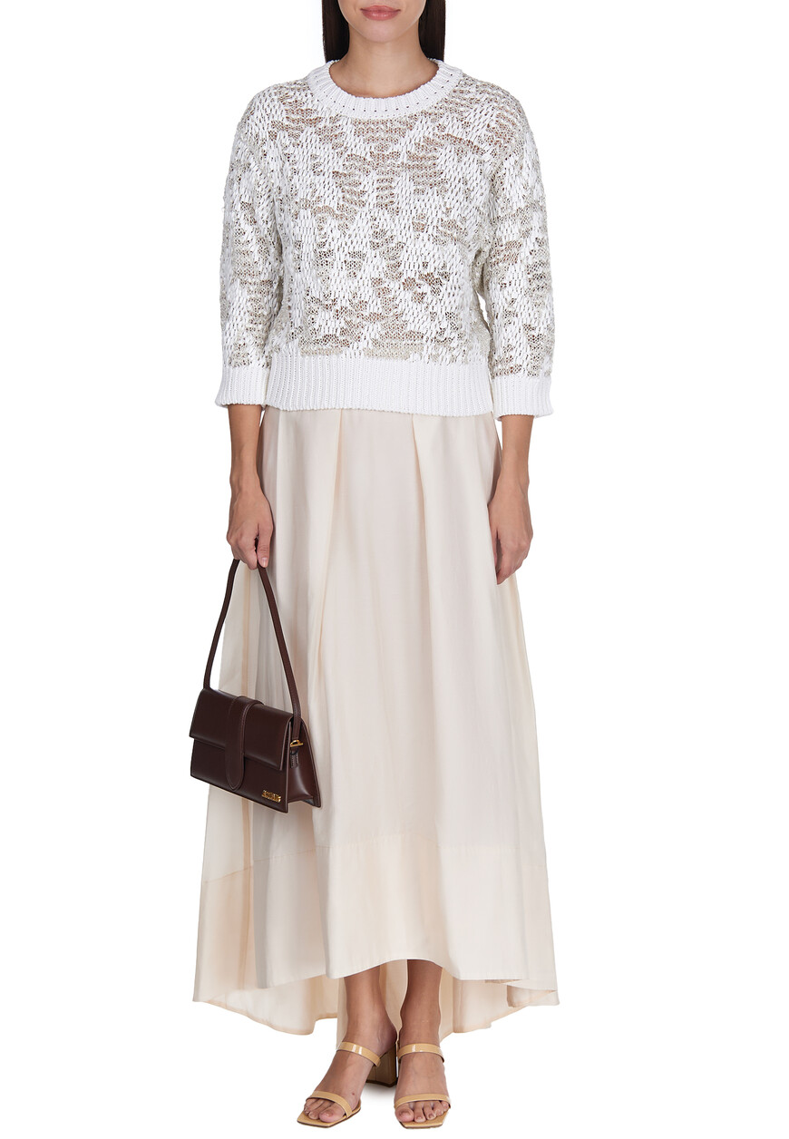 Товар бежевого цвета с внутренней стороны