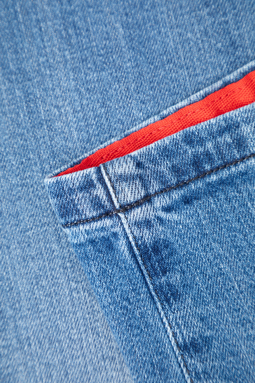 джинсы  UPNJSK0625D01001 на официальном сайте