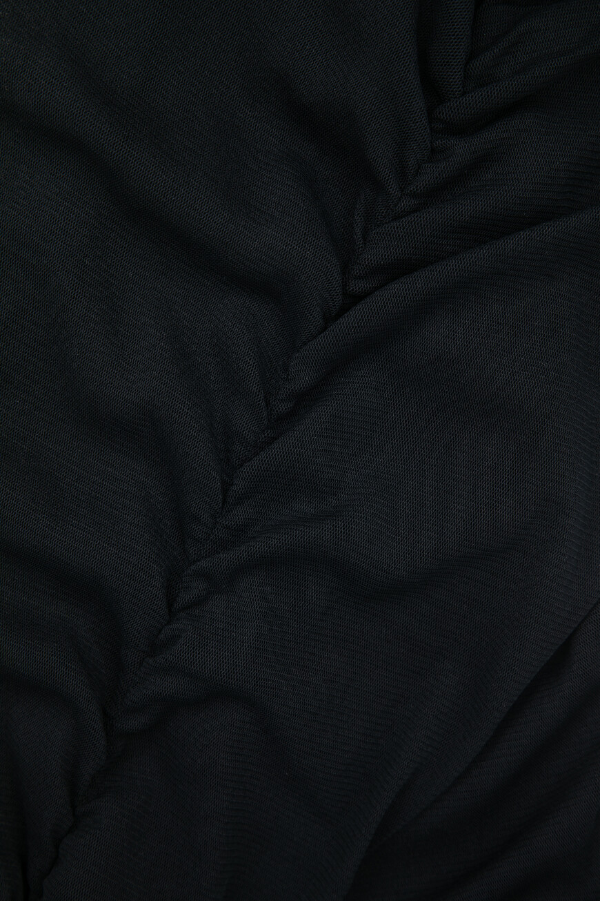 платье  779419 Y4C07 1000 на официальном сайте