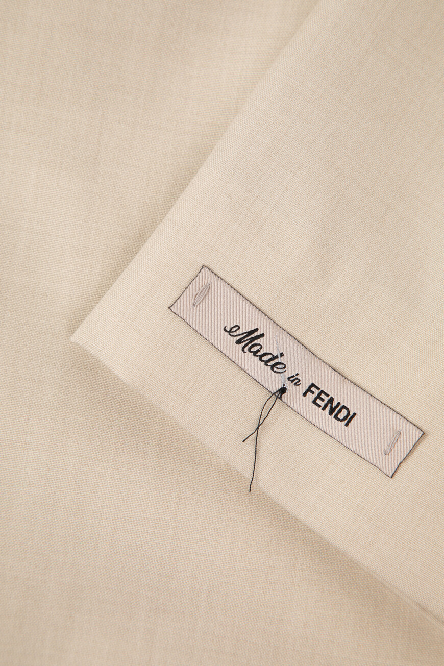 пиджак  FJ0798 AR8T F1MTE на официальном сайте